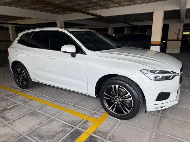 Volvo XC 60 T-5 Momentum 2.0 254cv AWD 5P 2019