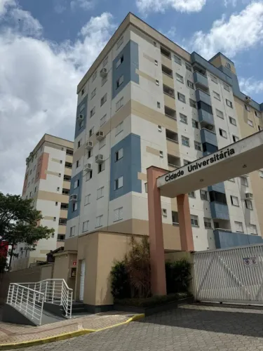 Apartamento (Padrão), com 2 quartos e 1 banheiros à Venda, 52 m² em Criciúma/SC