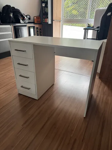 **"Conjunto Móveis MDF Branco Completo + Cama Solteiro de Brinde | Curitiba