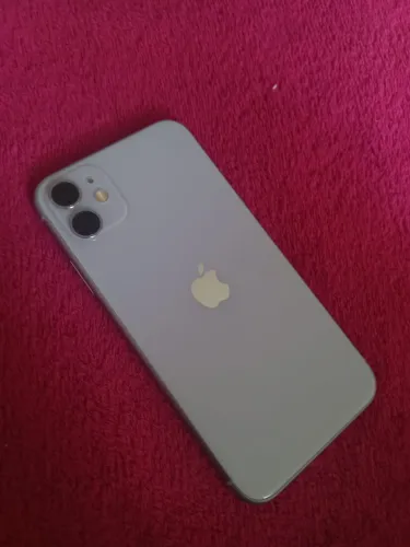 iPhone 11 128gb lilás