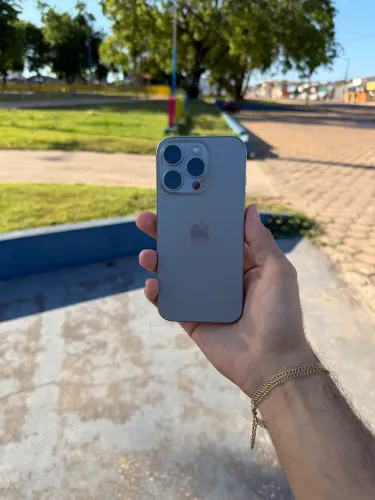 iPhone 16 Pro