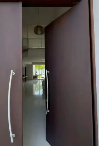 Imóvel para aluguel tem 600 metros quadrados com 4 quartos em Barra da Tijuca - Rio de Jan