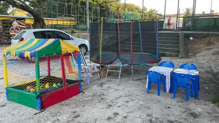 Locação de Brinquedos Pula-Pula Piscina de Bolinhas Pipoca Algodão Doce