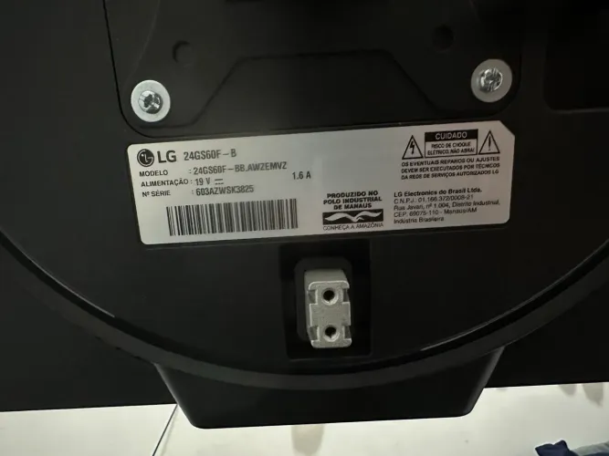 Monitor Gamer LG UltraGear + Braço Articulado - Ambos em Excelente Estado