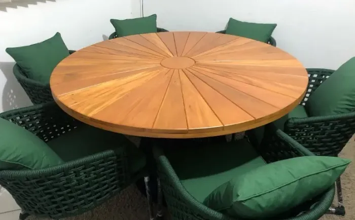 MESA DE MADEIRA + 6 CADEIRAS DE CORDA NÁUTICA