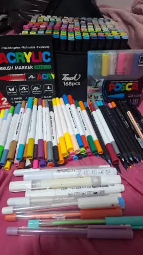 Kit touch 168pcs +8 posca+ 8 acrylic+ 24 lápis faber castell+45 marcadores+ brindes 
