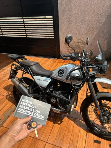 Royal enfield himalayan vendo ou troco por moto de menor valor