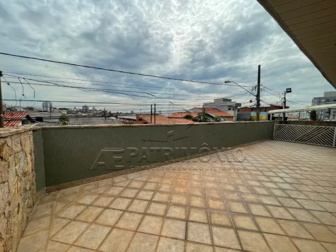 CASA,4 Dormitorio(s) bairro Barão