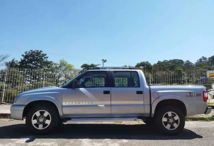 Chevrolet S10 Pick-up Exec. 2.8 4X4 CD TB Int.dies 2011