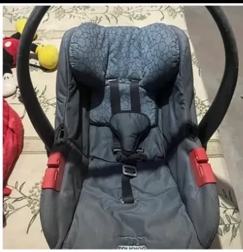 Vende-se Bebê Conforto