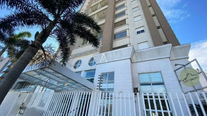Apartamento com 02 quartos, sendo um suíte, para locação no centro, em Cascavel Pr