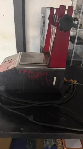 Vendo máquina de testa e fazer limpeza de bico