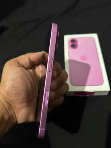 iPhone 16