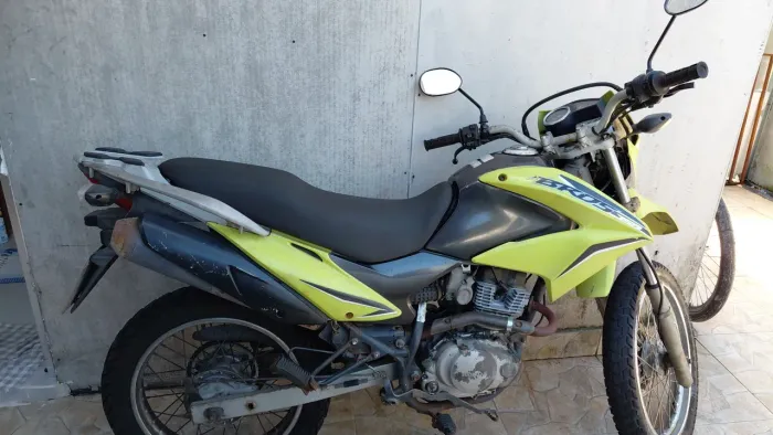 Vendo moto Bros 150 Esd