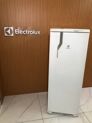 Geladeira Electrolux Frost Free Com Garantia e Entrega Grátis