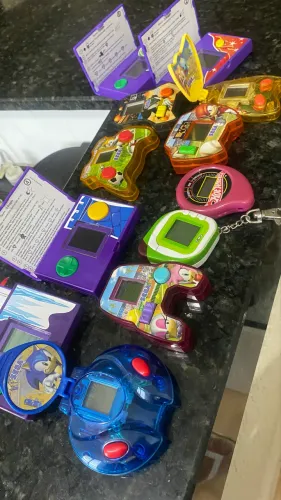 Coleção Games Portáteis Sega + Spyro + Tazos Pokémon e Digimon