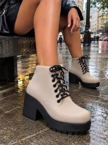 Bota melissa original nude com preto (36) estado de nova