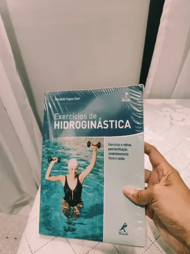 Livros Educação Física (Exercícios de Hidroginástica)