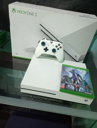 Xbox One S 1TB + Caixa + Controle Original + Jogo