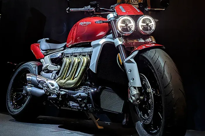 Triumph Rocket 3 R 2021 - Vermelha - Apenas 4.500 km