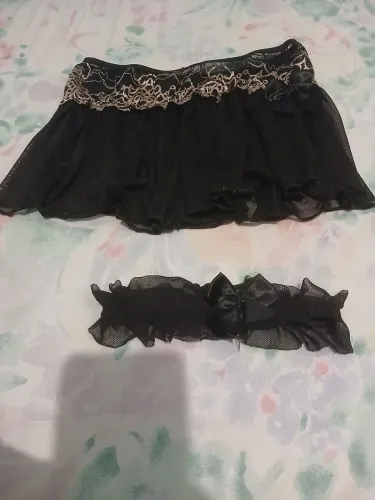 Saia sensual com liga de coxa