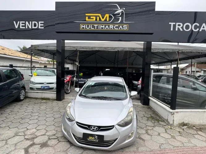 Hyundai Elantra GLS 1.8 16V Aut. 2012