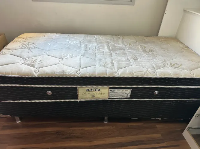 Cama Box de solteiro