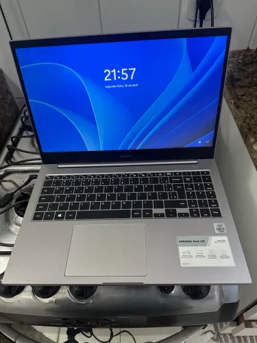Notebook Sansung X30 memória 8 GB HD 1 TB em ótimo estado
