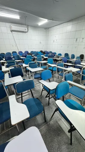 Cadeiras escolares