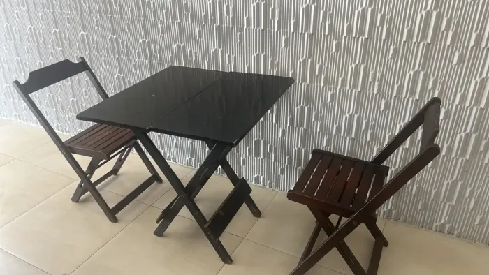 Jogo de mesa 2 cadeiras