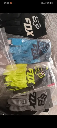 Luva ciclismo Fox dirtpawn zero na embalagem