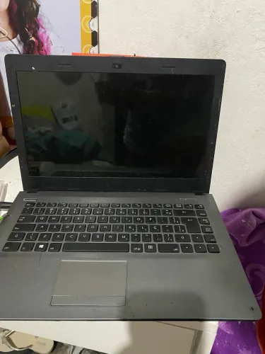 Notbook positivo pegando tudo sem carregador, mas pegando perfeitamente 