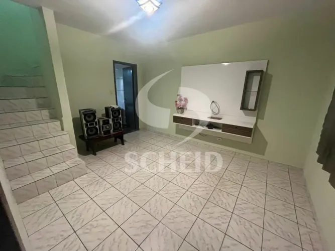 Sobrado com 3 Quartos e 1 suíte à Venda, 100 m² por R$ 700.000
