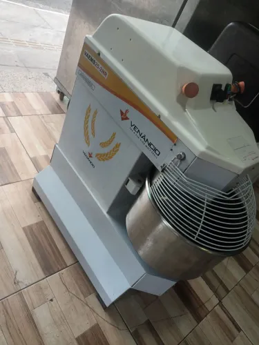 Masseira, amassadeira, padaria, Padeiro