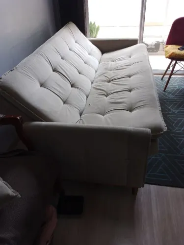 sofá cama, cor bege, veludo