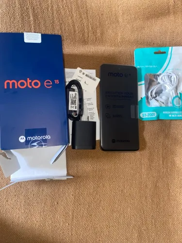 Moto E15