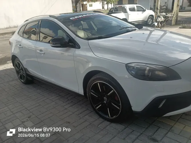 Volvo V40 T-5 Cross Country 2.0 AWD Aut. 2014