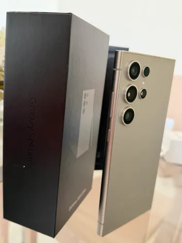 Galaxy S24 Ultra 256 Titânio+ Galaxy Watch 5