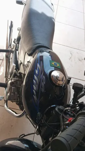 TITAN ES 125