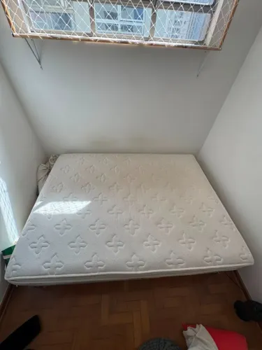 Cama de Casal Queen