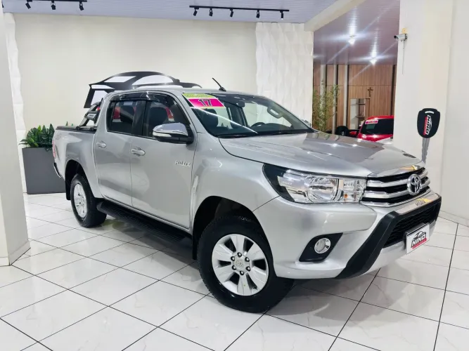 Toyota Hilux CD SRV 4X4 2.8 TDI Diesel Aut. 2017