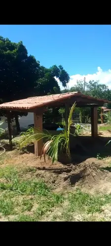 Vende se um sítio , na ilha de mar grande no bairro da Gamboa aceito troca por carro moto