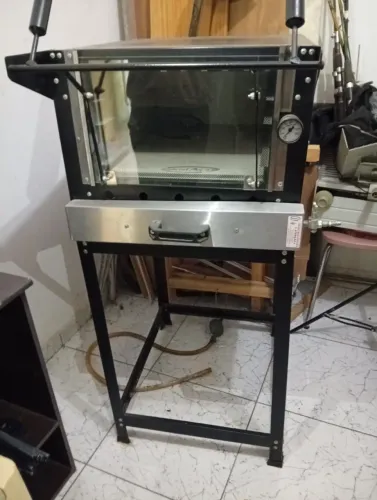 Vendo forno de pizza industrial a gás de pedra refratária cristalizado novo sem uso ,