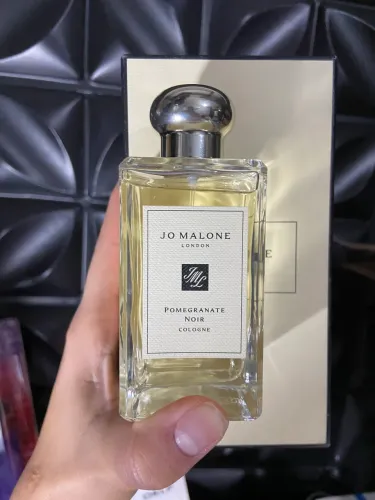 Spray de colônia Jo Malone Pomegranate Noir para mulheres, 3,4 onças