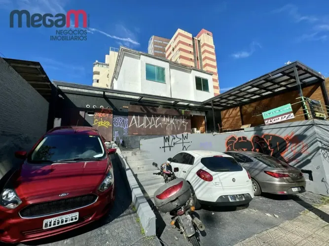 Casa comercial com 500m² aprox no Centro de Florianópolis
