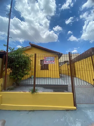 Casa com 2 dormitórios para Alugar na Vila Granada, São Paulo