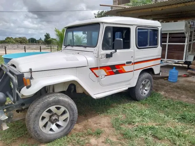 Toyota Band.Jipe Cap.de Aço Chas. Curto Diesel 1991
