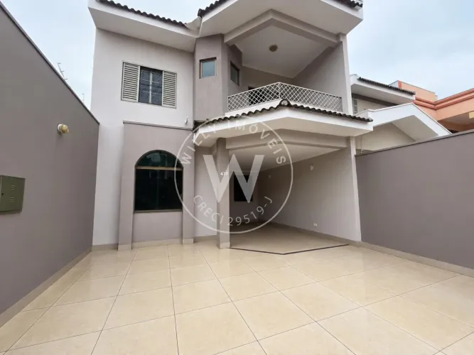 Casa para Locação em Presidente Prudente, Vila Rosa, 3 dormitórios, 3 suítes, 1 banheiro,