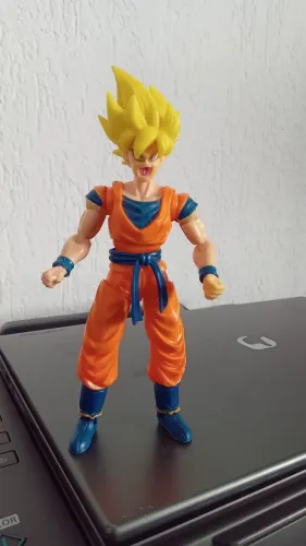 Dragon ball z Goku Sayiajin nível 1