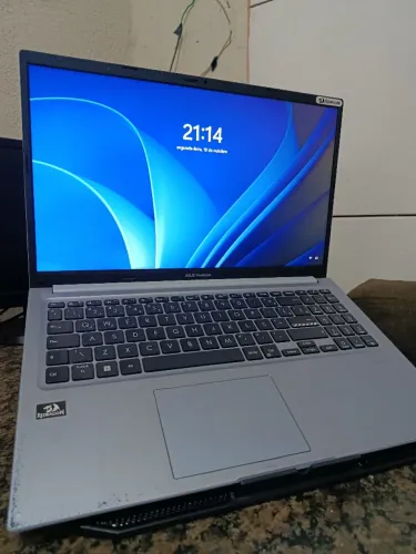 Asus book Ryzen 5